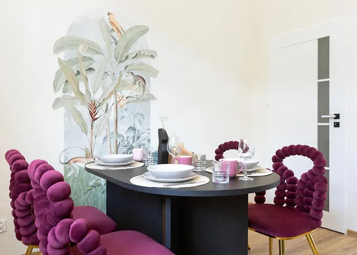 Katie\'S Apartment